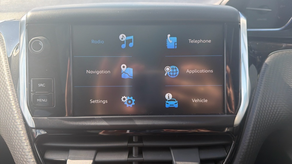 Peugeot 2008 1.2 PureTech 110 Allure Premium 5dr Petrol Estate - Image 28