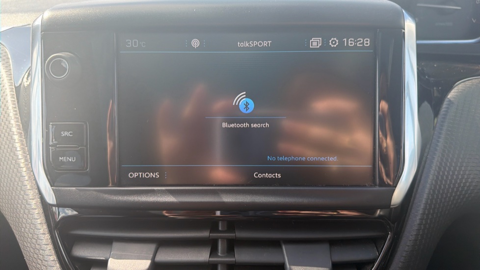 Peugeot 2008 1.2 PureTech 110 Allure Premium 5dr Petrol Estate - Image 30
