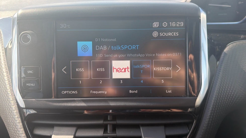 Peugeot 2008 1.2 PureTech 110 Allure Premium 5dr Petrol Estate - Image 34