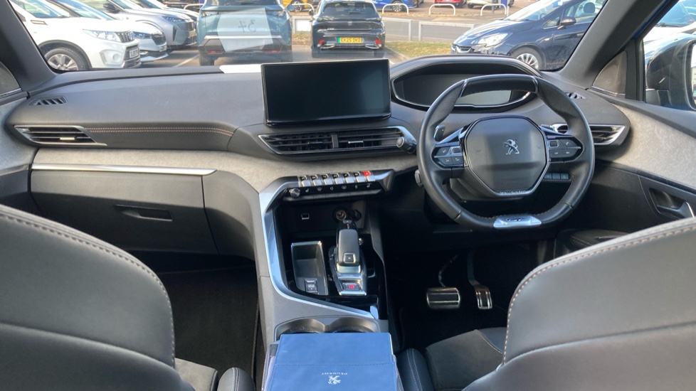 Peugeot 3008 1.2 PureTech GT Premium 5dr EAT8 Petrol Estate - Image 10