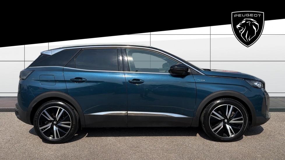 Peugeot 3008 1.6 Hybrid 225 GT Premium 5dr e-EAT8 Estate - Image 5