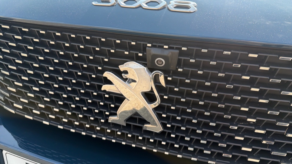 Peugeot 3008 1.6 Hybrid 225 GT Premium 5dr e-EAT8 Estate - Image 38