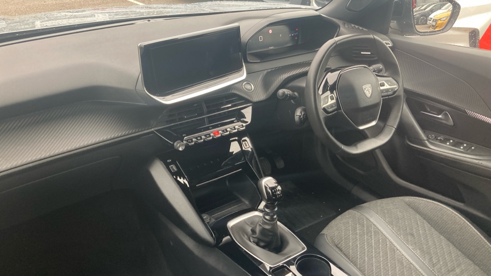 Peugeot 2008 1.2 PureTech 130 Allure 5dr Petrol Estate - Image 9