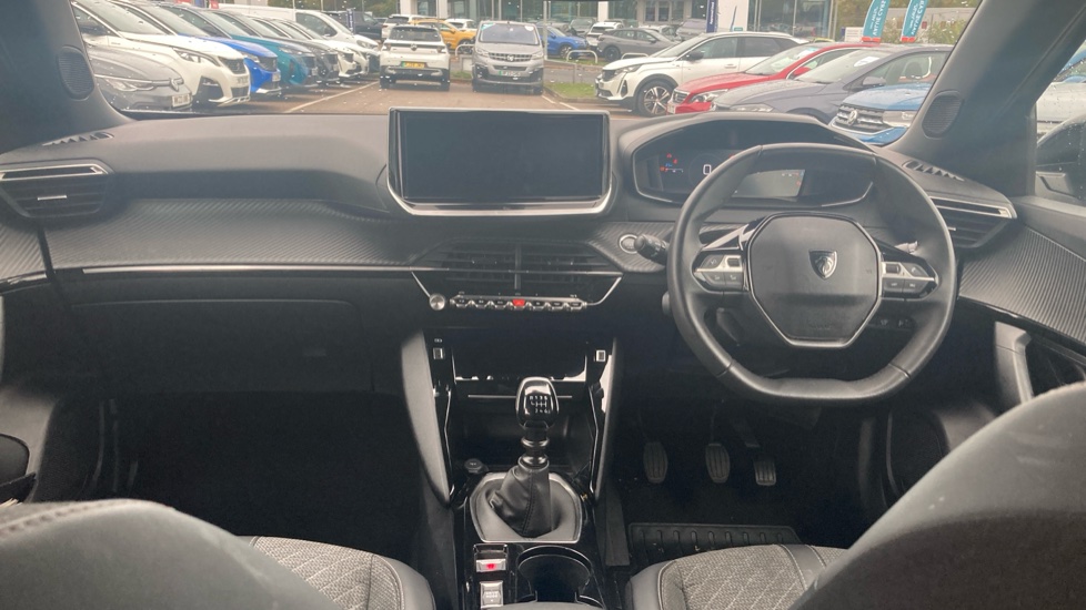 Peugeot 2008 1.2 PureTech 130 Allure 5dr Petrol Estate - Image 10