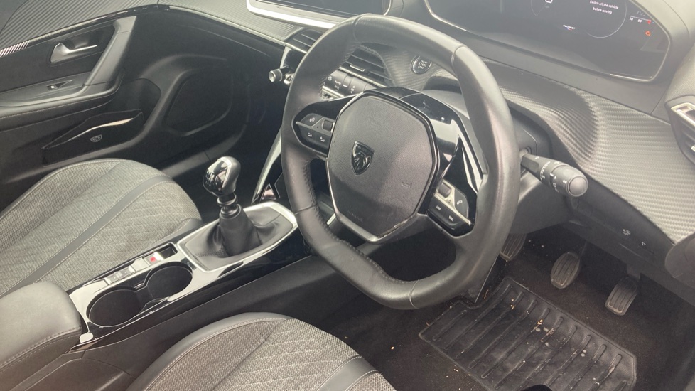 Peugeot 2008 1.2 PureTech 130 Allure 5dr Petrol Estate - Image 11