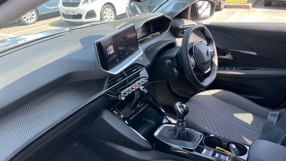Peugeot 208 1.2 PureTech 100 Allure 5dr Petrol Hatchback - Image 9