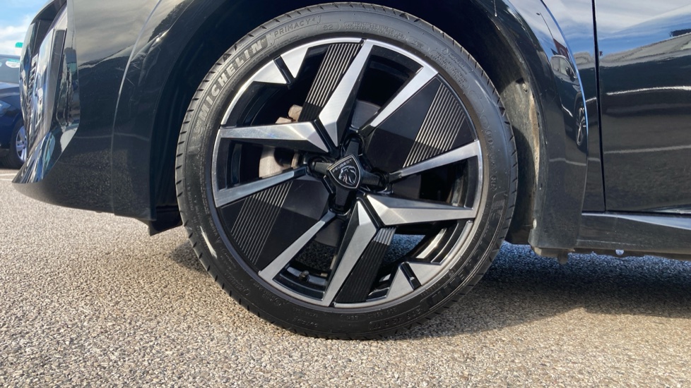 Peugeot 208 1.2 PureTech 100 GT 5dr Petrol Hatchback - Image 7