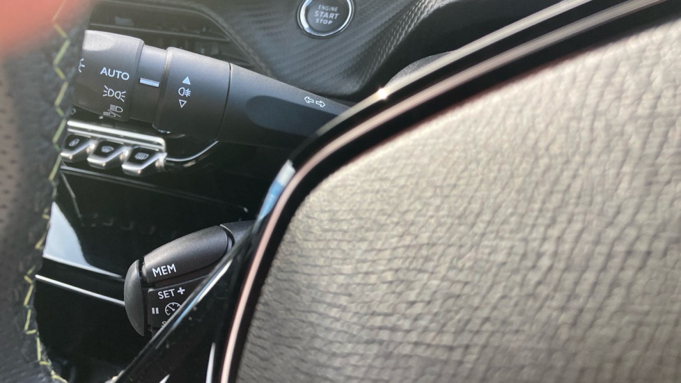Peugeot 208 1.2 PureTech 100 GT 5dr Petrol Hatchback - Image 32