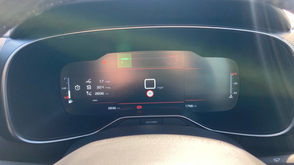 Citroen C5 Aircross 1.2 PureTech C-Series Edition 5dr Petrol Hatchback - Image 18