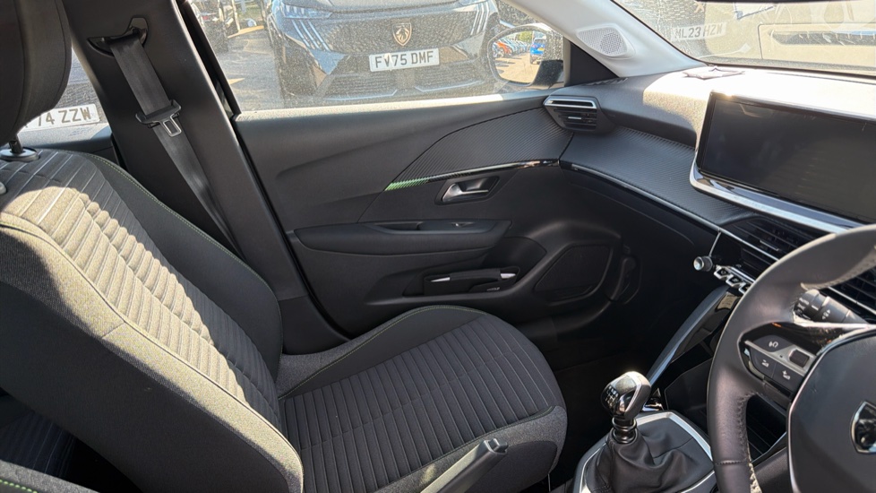 Peugeot 208 1.2 PureTech 100 Active 5dr Petrol Hatchback - Image 14