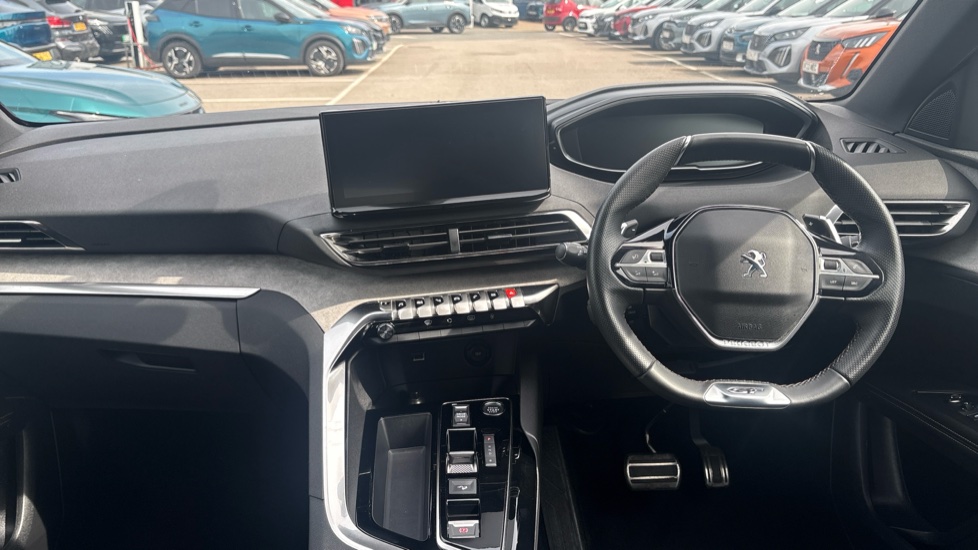 Peugeot 3008 1.6 Hybrid4 300 GT 5dr e-EAT8 Estate - Image 10