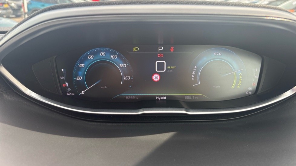 Peugeot 3008 1.6 Hybrid4 300 GT 5dr e-EAT8 Estate - Image 18