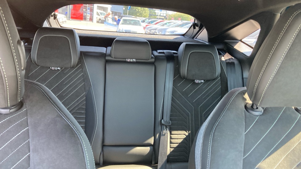 Peugeot 3008 157kW GT 73kWh 5dr Auto Electric Estate - Image 15