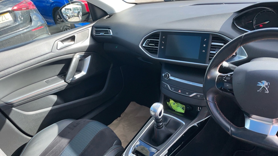 Peugeot 308 1.2 PureTech 130 Tech Edition 5dr Petrol Hatchback - Image 14
