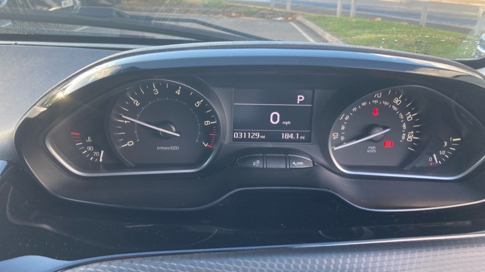 Peugeot 208 1.2 PureTech 110 Tech Edition 5dr EAT6 Petrol Hatchback - Image 18