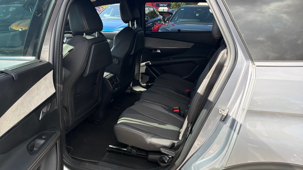 Peugeot 5008 1.2 PureTech GT 5dr EAT8 Petrol Estate - Image 16