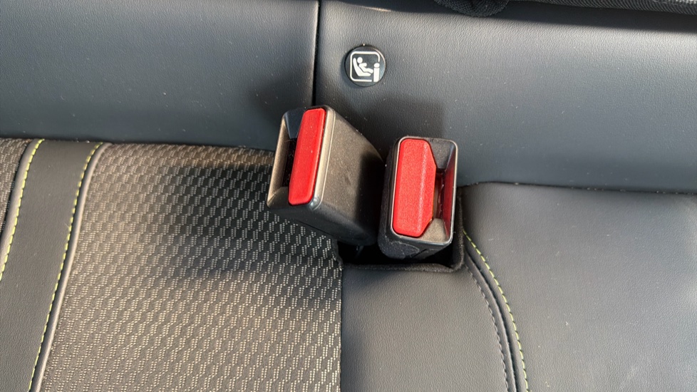Peugeot 208 1.2 Hybrid 136 GT 5dr e-DSC6 Petrol Hatchback - Image 17
