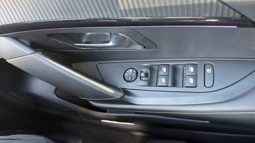 Peugeot 208 1.2 Hybrid 136 GT 5dr e-DSC6 Petrol Hatchback - Image 24