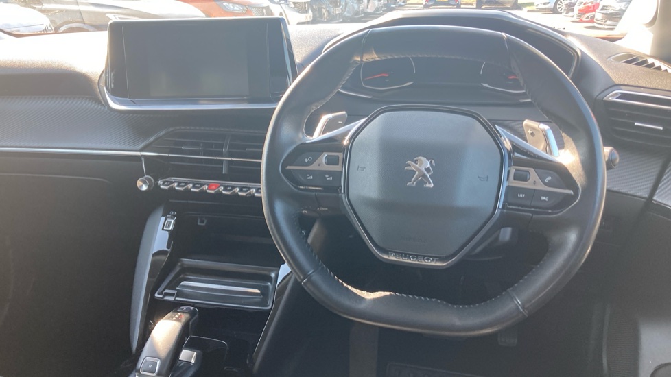 Peugeot 2008 1.2 PureTech 130 Allure 5dr EAT8 Petrol Estate - Image 11