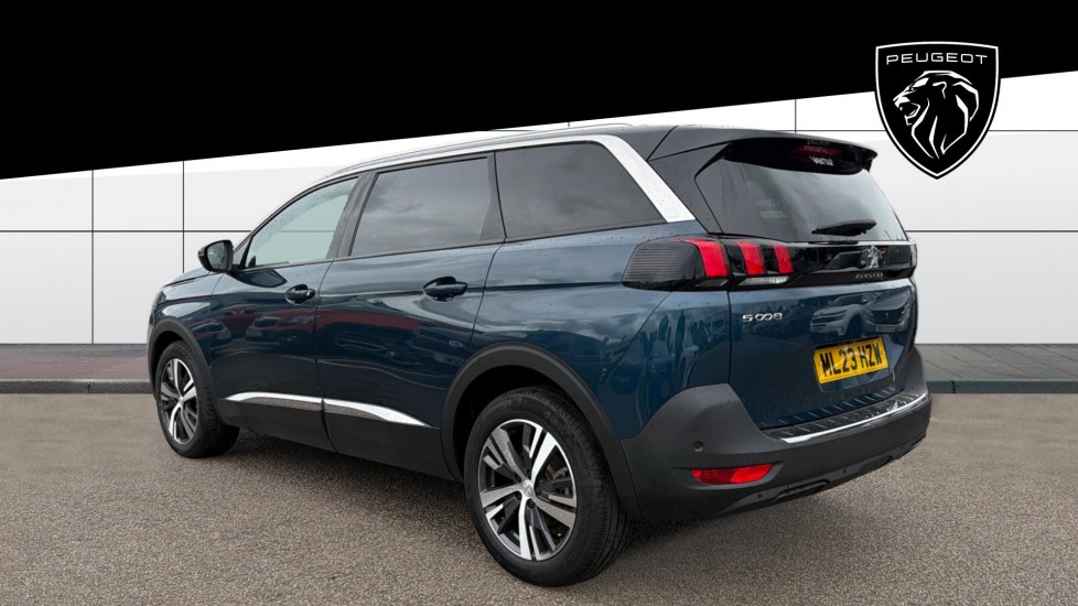 Peugeot 5008 1.2 PureTech Allure Premium+ 5dr EAT8 Petrol Estate - Image 2
