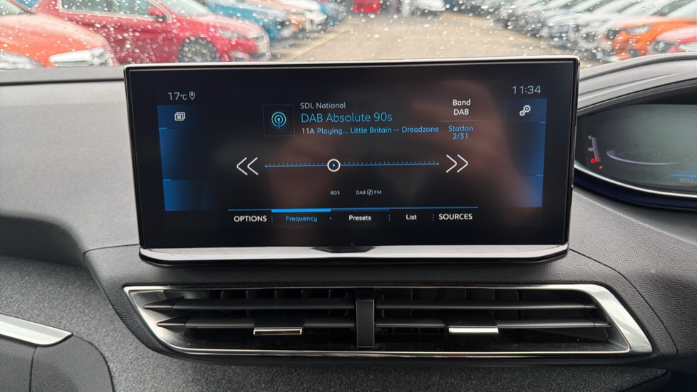 Peugeot 5008 1.2 PureTech Allure Premium+ 5dr EAT8 Petrol Estate - Image 25