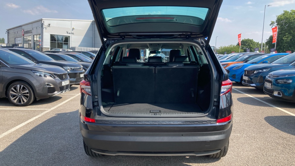 Skoda Kodiaq 1.5 TSI SE L Executive 5dr DSG [7 Seat] Petrol Estate - Image 4