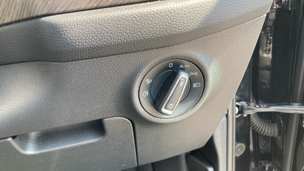 Skoda Kodiaq 1.5 TSI SE L Executive 5dr DSG [7 Seat] Petrol Estate - Image 24