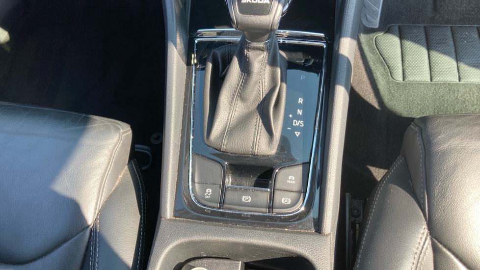 Skoda Kodiaq 1.5 TSI SE L Executive 5dr DSG [7 Seat] Petrol Estate - Image 31