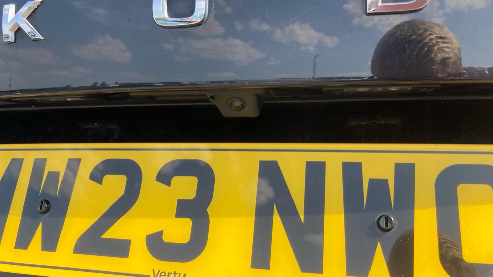 Skoda Kodiaq 1.5 TSI SE L Executive 5dr DSG [7 Seat] Petrol Estate - Image 37