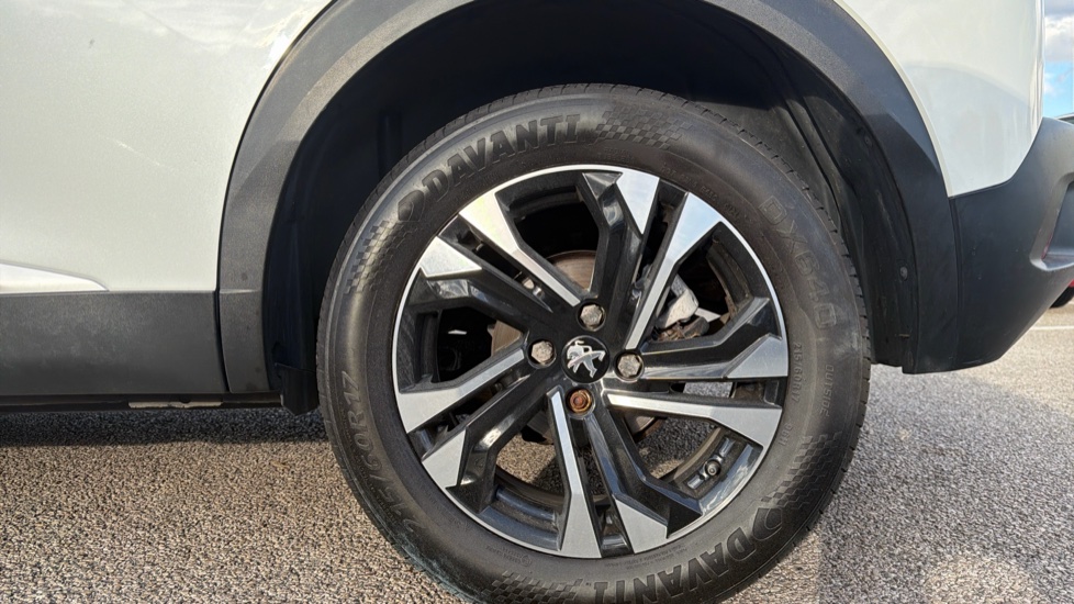Peugeot 2008 1.2 PureTech 130 Allure 5dr EAT8 Petrol Estate - Image 7