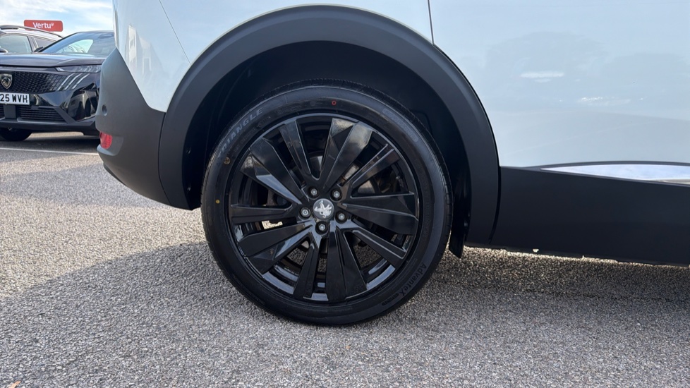 Peugeot 5008 1.2 PureTech GT Line Premium 5dr Petrol Estate - Image 7