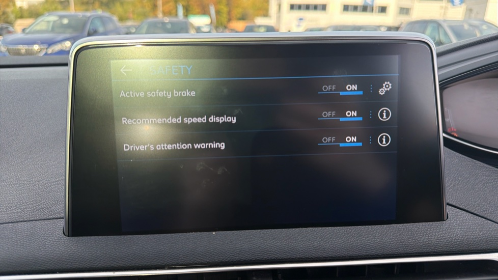 Peugeot 5008 1.2 PureTech GT Line Premium 5dr Petrol Estate - Image 35