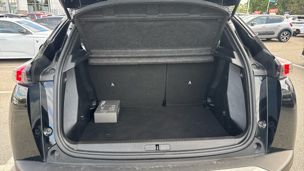 Peugeot 2008 1.2 PureTech Active Premium+ 5dr Petrol Estate - Image 4