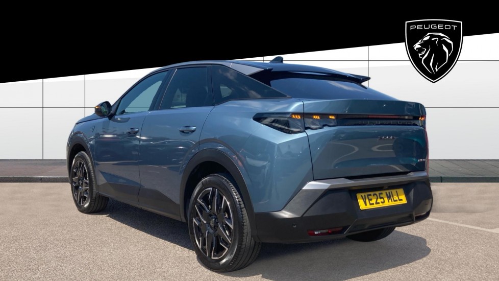 Peugeot 3008 1.2 Hybrid 136 GT 5dr e-DSC6 Petrol Estate - Image 2