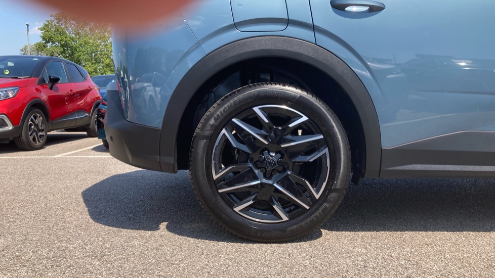 Peugeot 3008 1.2 Hybrid 136 GT 5dr e-DSC6 Petrol Estate - Image 7