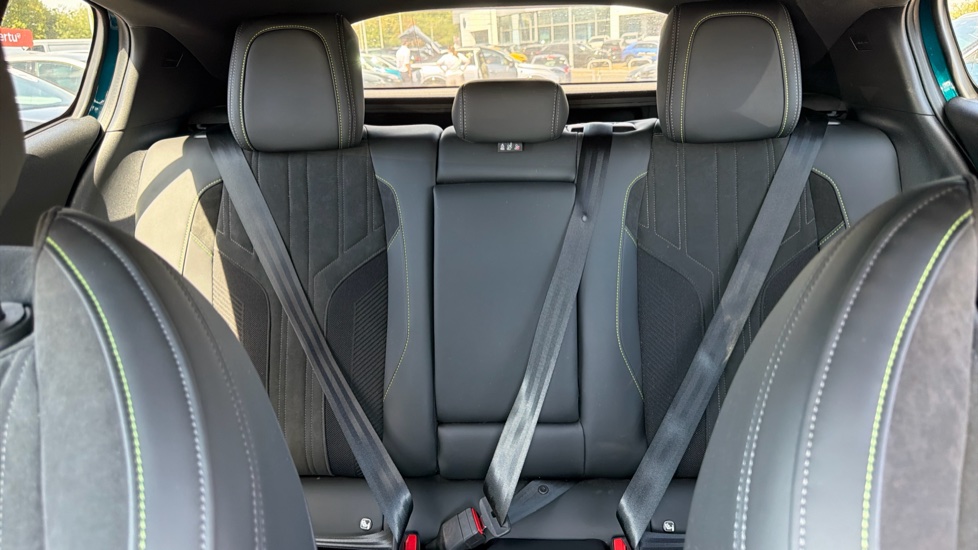 Peugeot 408 1.2 PureTech GT 5dr EAT8 Petrol Hatchback - Image 15