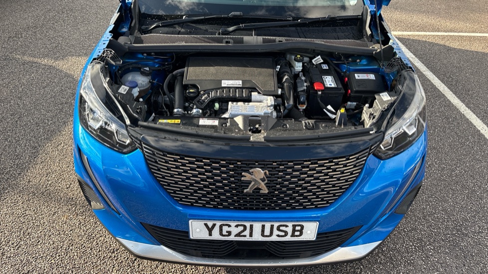 Peugeot 2008 1.2 PureTech Allure 5dr Petrol Estate - Image 8