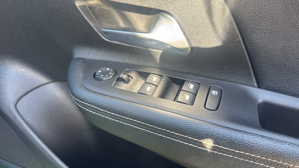 Vauxhall Mokka 1.2 Turbo 136 Ultimate 5dr Petrol Hatchback - Image 31