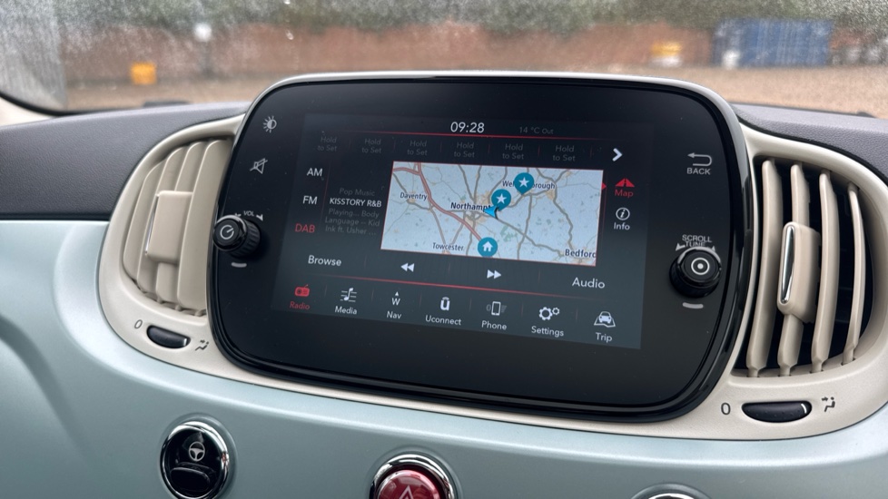 Fiat 500 1.0 Mild Hybrid 3dr Petrol Hatchback - Image 12