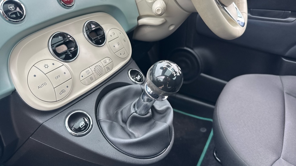 Fiat 500 1.0 Mild Hybrid 3dr Petrol Hatchback - Image 13