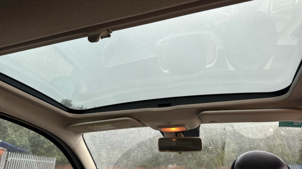Fiat 500 1.0 Mild Hybrid 3dr Petrol Hatchback - Image 22