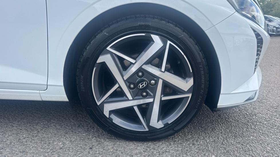 Hyundai i20 1.0T GDi Premium 5dr Petrol Hatchback - Image 8