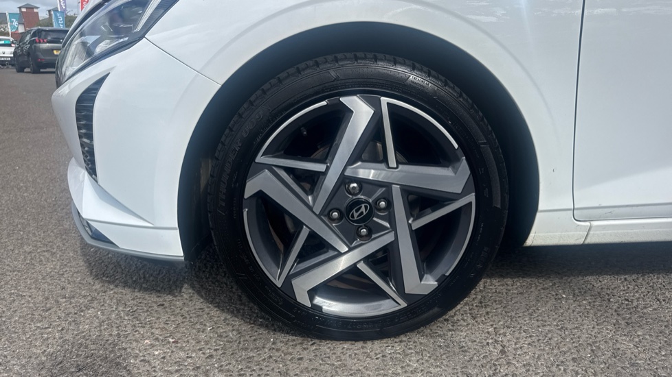 Hyundai i20 1.0T GDi Premium 5dr Petrol Hatchback - Image 22