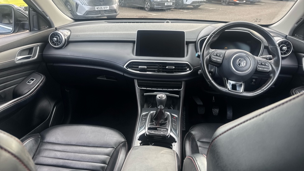 MG HS 1.5 T-GDI Trophy 5dr Petrol Hatchback - Image 17