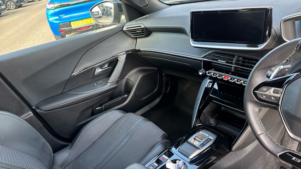 Peugeot 2008 1.2 PureTech 130 GT 5dr EAT8 Petrol Estate - Image 14