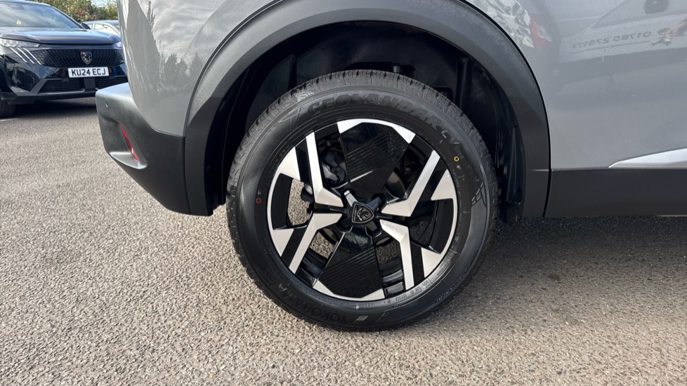 Peugeot 2008 1.2 PureTech 130 GT 5dr EAT8 Petrol Estate - Image 22