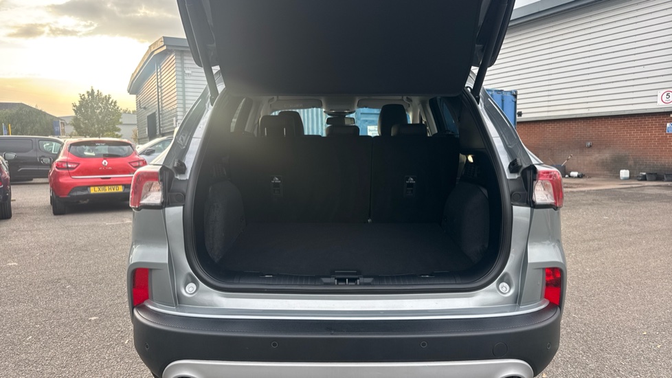 Ford Kuga 1.5 EcoBlue Titanium Edition 5dr Auto Diesel Estate - Image 4