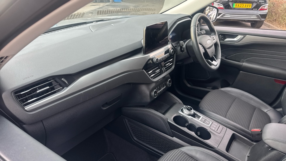 Ford Kuga 1.5 EcoBlue Titanium Edition 5dr Auto Diesel Estate - Image 9