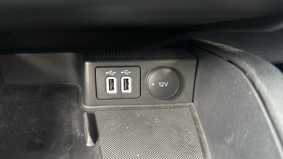 Ford Kuga 1.5 EcoBlue Titanium Edition 5dr Auto Diesel Estate - Image 23