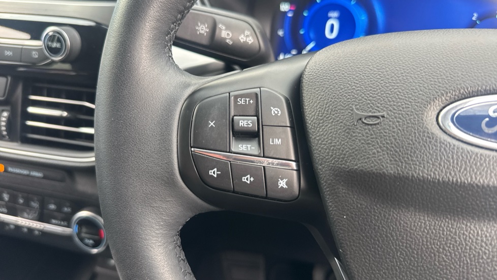 Ford Kuga 1.5 EcoBlue Titanium Edition 5dr Auto Diesel Estate - Image 27